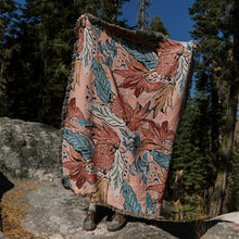 Load image into Gallery viewer, The Big Throw - Los Feliz
