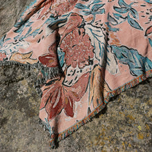 Load image into Gallery viewer, The Big Throw - Los Feliz
