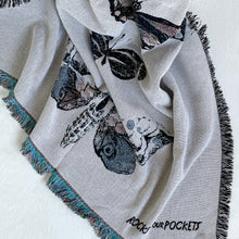 Load image into Gallery viewer, luxury cotton throw blanket with moth print - perfect gift for new moms
